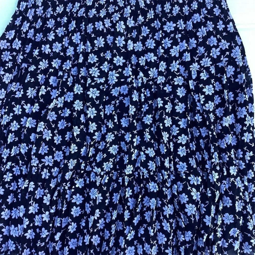 Express Women's‎ Floral Mini Skirt Blue Size S Elastic Waist